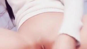 Bald Asian Pussy play