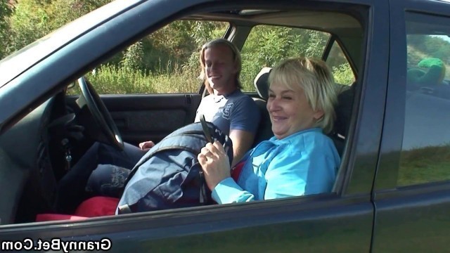 70 years old granny gets banged roadside_3864197377